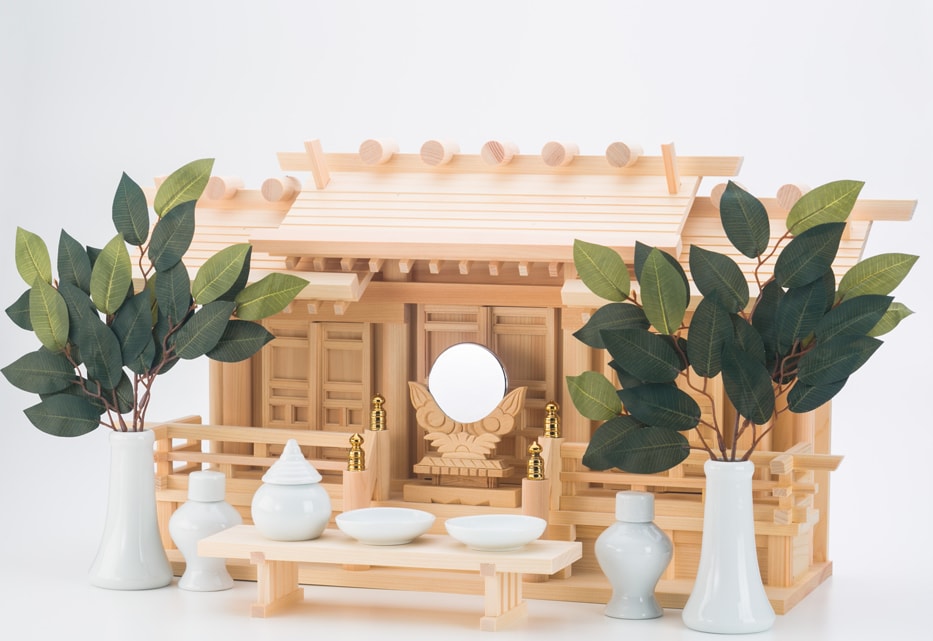 神棚の正しい飾り方 | 【公式】仏壇仏具・墓石の吉運堂